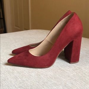 Suede Block Heel Pumps in Maroon. Size 8.5